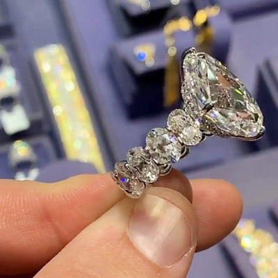 Horse Eye-shaped Zircon Fashion Ring Ornament