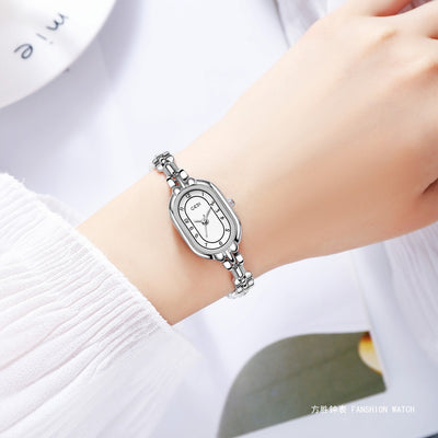 Retro Oval Niche High-grade Fritillary Bracelet Quartz Watch
