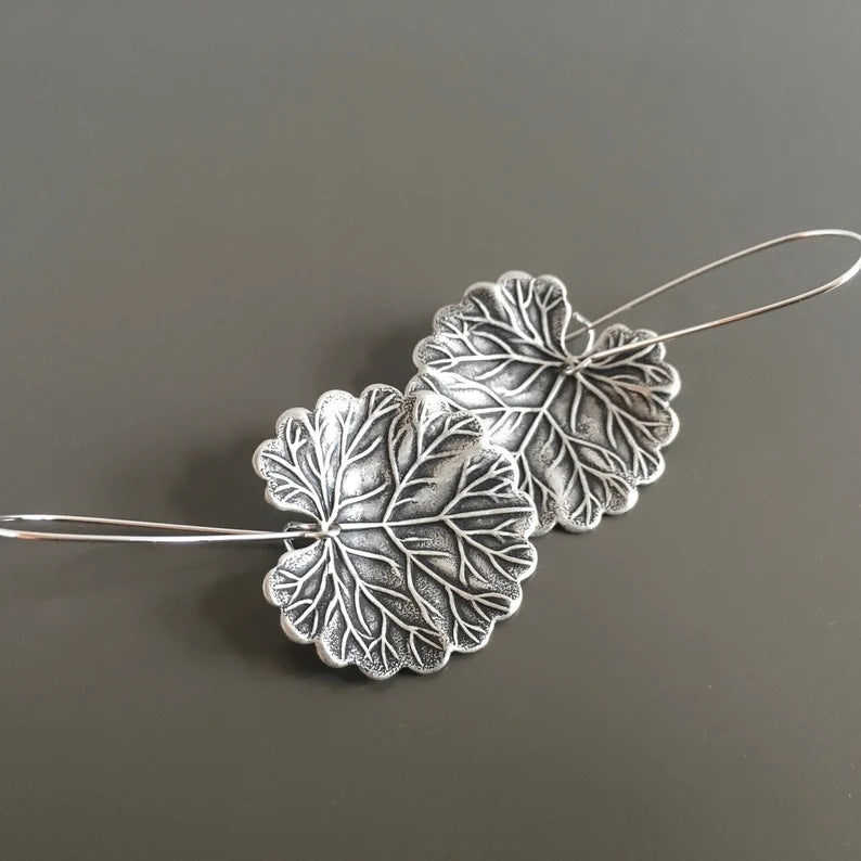 High-grade Earrings Retro Fashion Leaf Earrings